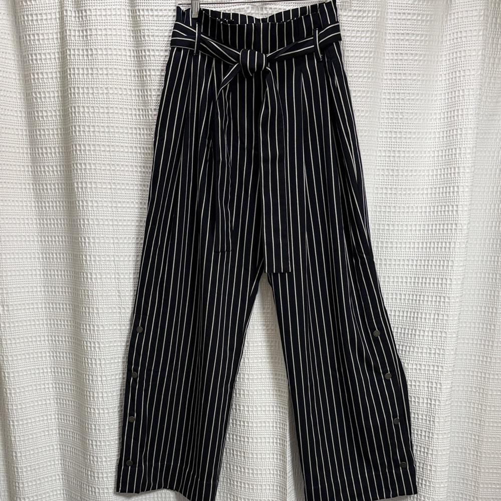 RACHEL Rachel Roy Striped Navy/white Pants SZ 8 high waist wide leg button side - Picture 2 of 10